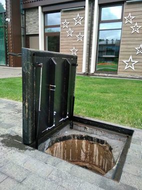 Люк под брусчатку Брус Ли AISI 304 Люк под брусчатку Брус Ли AISI 304